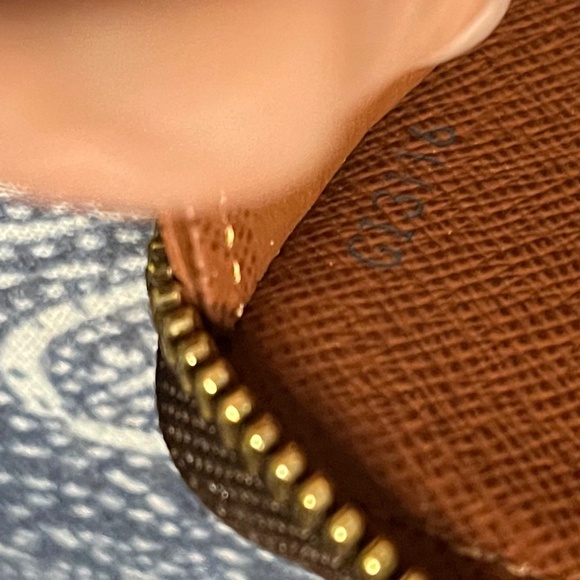 Louise Vuitton Monogram Zippy Compact Coated Canvas Brown Wallet - EUC - Picture 11 of 11